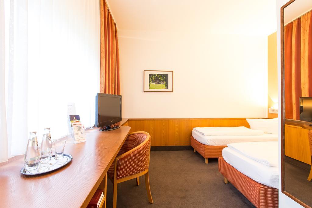 Hotel Christophorus Berlin Extérieur photo